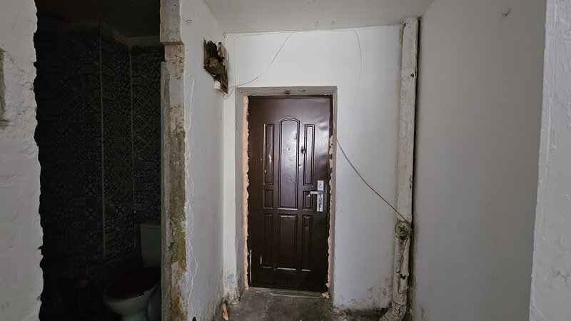 Piata Delfinului, Mega Mall, Chisinau, Dobrina,